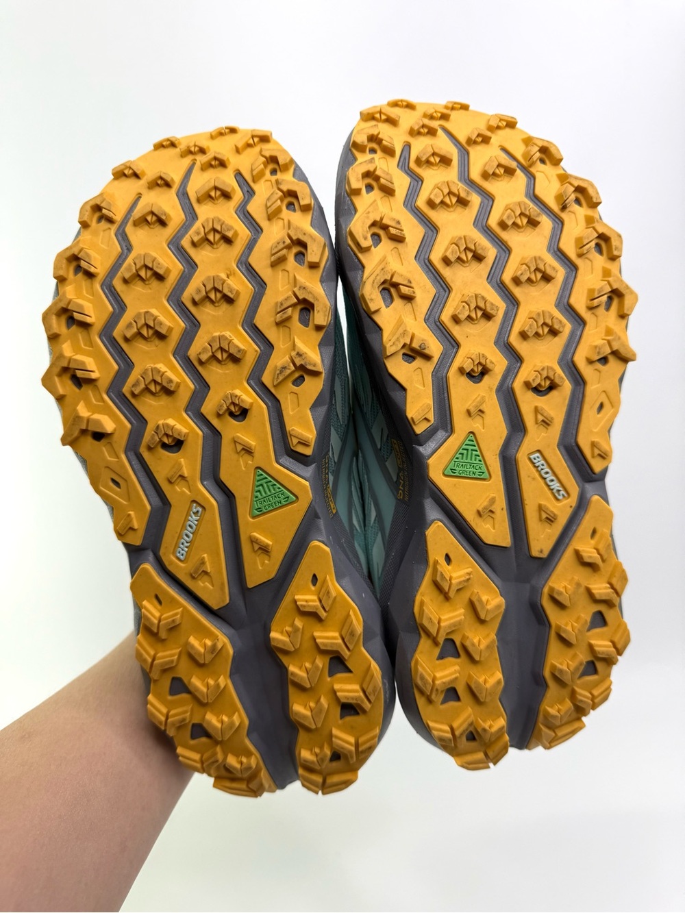 Brooks Cascadia 19 Women's Trail Running Shoes Sneakers 7.5 - Picture 14 of 15